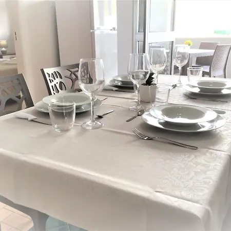 Goodstay Monti 105 Apartment