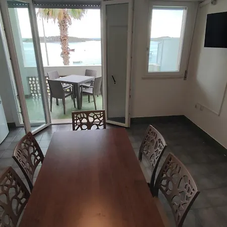 Apartment Goodstay Monti 105 *
